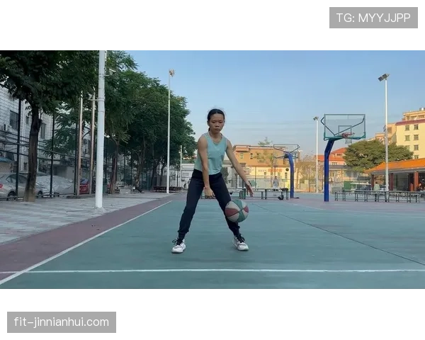 篮球新手如何判断运球变向是否合规？关键规则详解